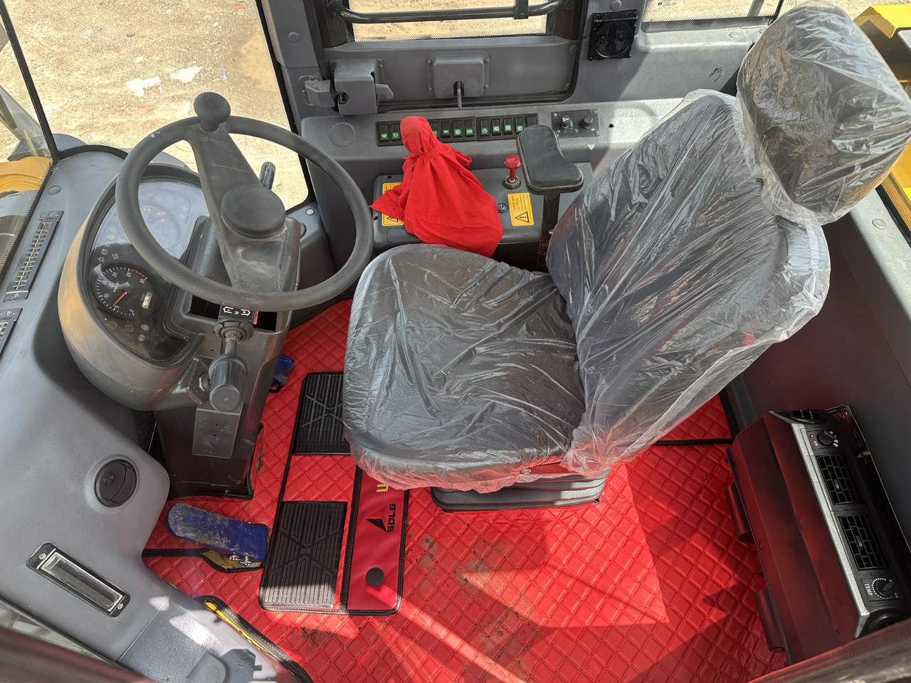 SDLG L958F China brand low price 5 ton class front loader strong power - 轮式装载机:图5 SDLG L958F China brand low price 5 ton class front loader strong power - 轮式装载机:图5