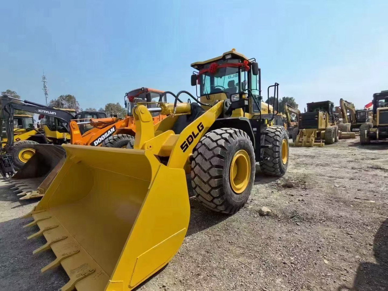 SDLG L958F china brand SDLG loader 5 ton class front loader - 轮式装载机:图2 SDLG L958F china brand SDLG loader 5 ton class front loader - 轮式装载机:图2