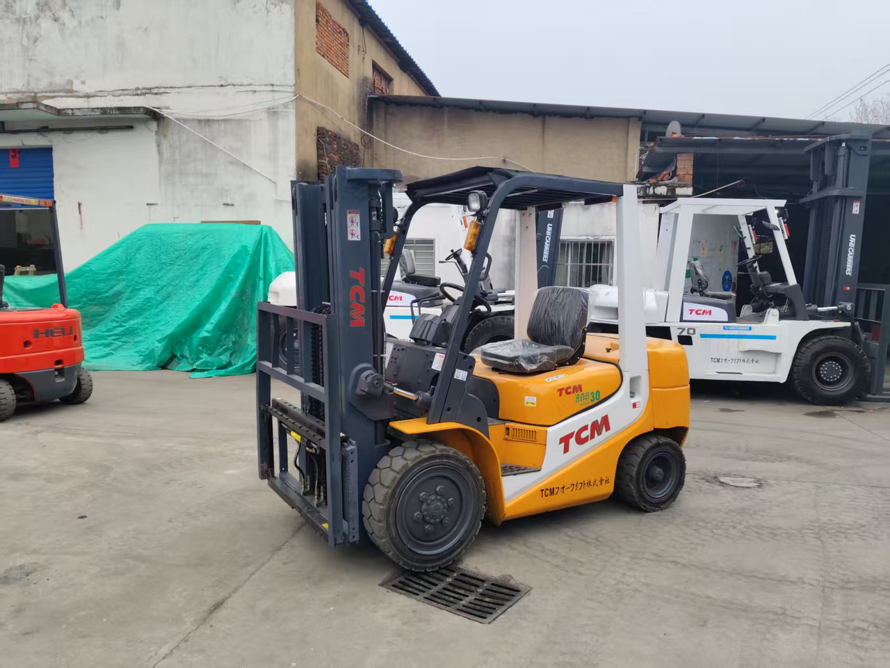 TCM FD30 Japan brand used 3 ton 4.5m diesel forklift Customizable mast clamps - 柴油叉车:图1 TCM FD30 Japan brand used 3 ton 4.5m diesel forklift Customizable mast clamps - 柴油叉车:图1