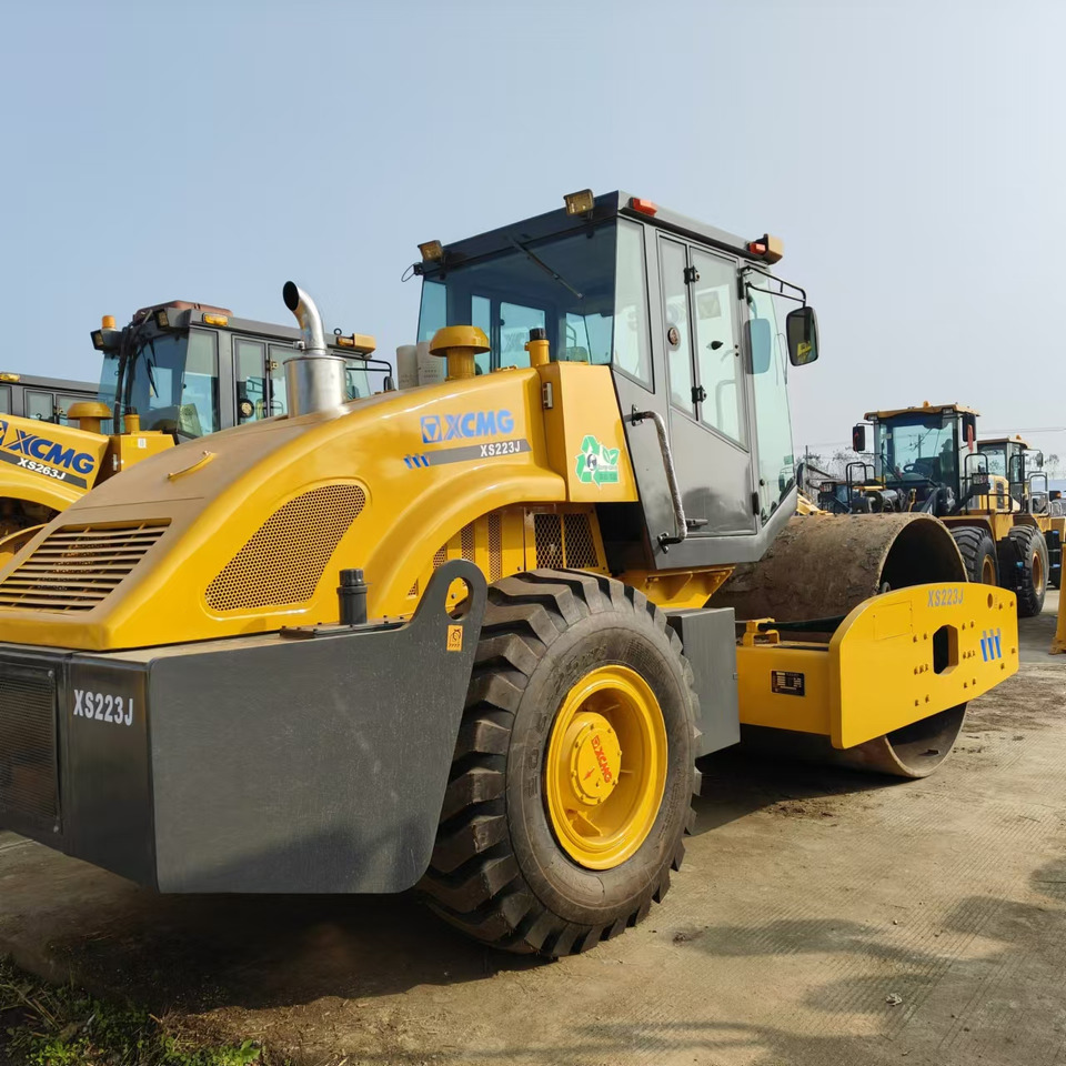 XCMG XS223J used road roller low hours factory price - 压实机:图3 XCMG XS223J used road roller low hours factory price - 压实机:图3