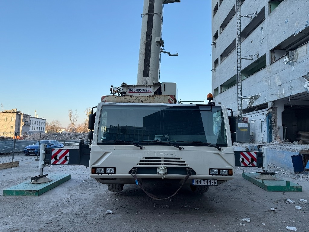 Demag AC 200-1 - 全地形起重机:图2 Demag AC 200-1 - 全地形起重机:图2
