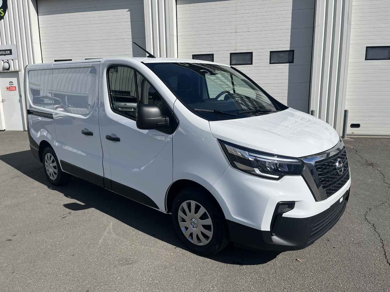 NISSAN Primastar NV300 2.0DCI130 Acenta L1H1 - 无侧窗厢式货车:图1 NISSAN Primastar NV300 2.0DCI130 Acenta L1H1 - 无侧窗厢式货车:图1