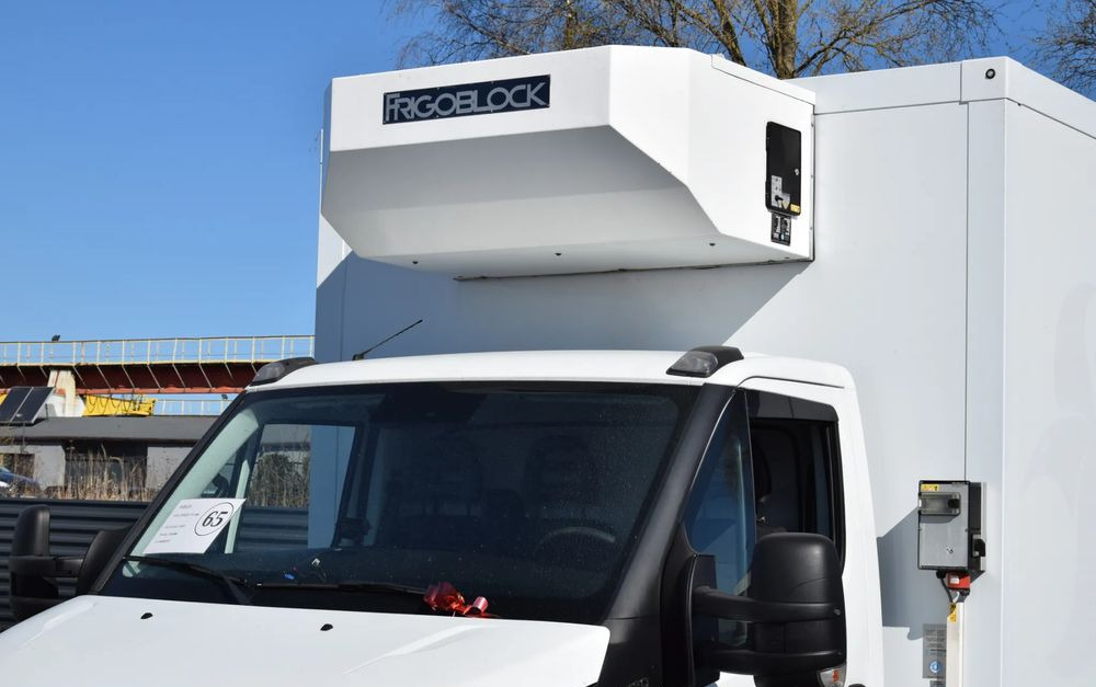 冷藏车 Iveco DAILY 70C18 / 3.0 - 180 KM / AUTOMAT HI-MATIC / 3 OSOBY / CHŁODNIA - MROŹNIA 4,55 M / AGREGAD FRIGOBLOCK / WINDA SORENSEN / KLIMA / TEMPOMAT / KAMERA COFANIA / REGULOWANE ZAWIESZENIE / SERWISOWA:图9 冷藏车 Iveco DAILY 70C18 / 3.0 - 180 KM / AUTOMAT HI-MATIC / 3 OSOBY / CHŁODNIA - MROŹNIA 4,55 M / AGREGAD FRIGOBLOCK / WINDA SORENSEN / KLIMA / TEMPOMAT / KAMERA COFANIA / REGULOWANE ZAWIESZENIE / SERWISOWA:图9