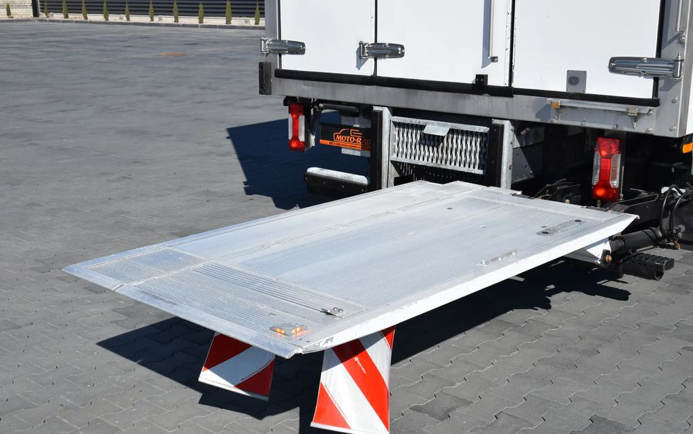 冷藏车 Iveco DAILY 70C18 / 3.0 - 180 KM / AUTOMAT HI-MATIC / 3 OSOBY / CHŁODNIA - MROŹNIA 4,55 M / AGREGAD FRIGOBLOCK / WINDA SORENSEN / KLIMA / TEMPOMAT / KAMERA COFANIA / REGULOWANE ZAWIESZENIE / SERWISOWA:图19 冷藏车 Iveco DAILY 70C18 / 3.0 - 180 KM / AUTOMAT HI-MATIC / 3 OSOBY / CHŁODNIA - MROŹNIA 4,55 M / AGREGAD FRIGOBLOCK / WINDA SORENSEN / KLIMA / TEMPOMAT / KAMERA COFANIA / REGULOWANE ZAWIESZENIE / SERWISOWA:图19