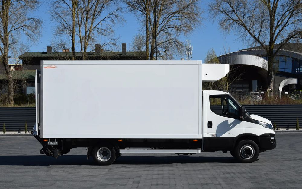 Iveco DAILY 70C18 / 3.0 - 180 KM / AUTOMAT HI-MATIC / 3 OSOBY / CHŁODNIA - MROŹNIA 4,55 M / AGREGAD FRIGOBLOCK / WINDA SORENSEN / KLIMA / TEMPOMAT / KAMERA COFANIA / REGULOWANE ZAWIESZENIE / SERWISOWA - 冷藏车:图4 Iveco DAILY 70C18 / 3.0 - 180 KM / AUTOMAT HI-MATIC / 3 OSOBY / CHŁODNIA - MROŹNIA 4,55 M / AGREGAD FRIGOBLOCK / WINDA SORENSEN / KLIMA / TEMPOMAT / KAMERA COFANIA / REGULOWANE ZAWIESZENIE / SERWISOWA - 冷藏车:图4