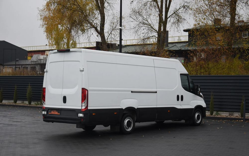 Iveco DAILY MAXI 35S16 / 2.3 - 160 KM / NOWY MODEL / 3 OSOBY / DOSTAWCZE / BLASZAK / KLIMA / CZUJNIKI COFANIA / TRYB CITY-ECO / 2023 / SERWISOWANY / SPROWADZONY Z NIEMIEC - 无侧窗厢式货车:图5 Iveco DAILY MAXI 35S16 / 2.3 - 160 KM / NOWY MODEL / 3 OSOBY / DOSTAWCZE / BLASZAK / KLIMA / CZUJNIKI COFANIA / TRYB CITY-ECO / 2023 / SERWISOWANY / SPROWADZONY Z NIEMIEC - 无侧窗厢式货车:图5