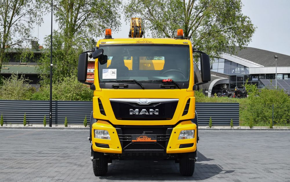 MAN TGS 26.400 / 6x4 / EURO 6 / UDT / HDS FASSI 165 / WYSUW x3 / ROTATOR / CHWYTAK / STEROWANIE RADIOWE / WZMOCNIONA RAMA / WYWROTKA / HYDROBURTA / AUTOMAT / 2017 / NOWE OPONY - 100% / NISKI PRZEBIEG - 翻斗车:图2 MAN TGS 26.400 / 6x4 / EURO 6 / UDT / HDS FASSI 165 / WYSUW x3 / ROTATOR / CHWYTAK / STEROWANIE RADIOWE / WZMOCNIONA RAMA / WYWROTKA / HYDROBURTA / AUTOMAT / 2017 / NOWE OPONY - 100% / NISKI PRZEBIEG - 翻斗车:图2