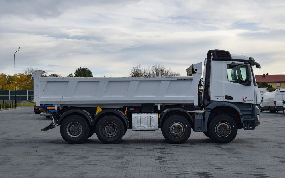 Mercedes-Benz AROCS 3243 / 8x4 / EURO 6 / WYWROTKA / MELLER KIPPER / HYDROBURTA / AUTOMAT / SERWISOWANY / SPROWADZONY - 翻斗车:图4 Mercedes-Benz AROCS 3243 / 8x4 / EURO 6 / WYWROTKA / MELLER KIPPER / HYDROBURTA / AUTOMAT / SERWISOWANY / SPROWADZONY - 翻斗车:图4