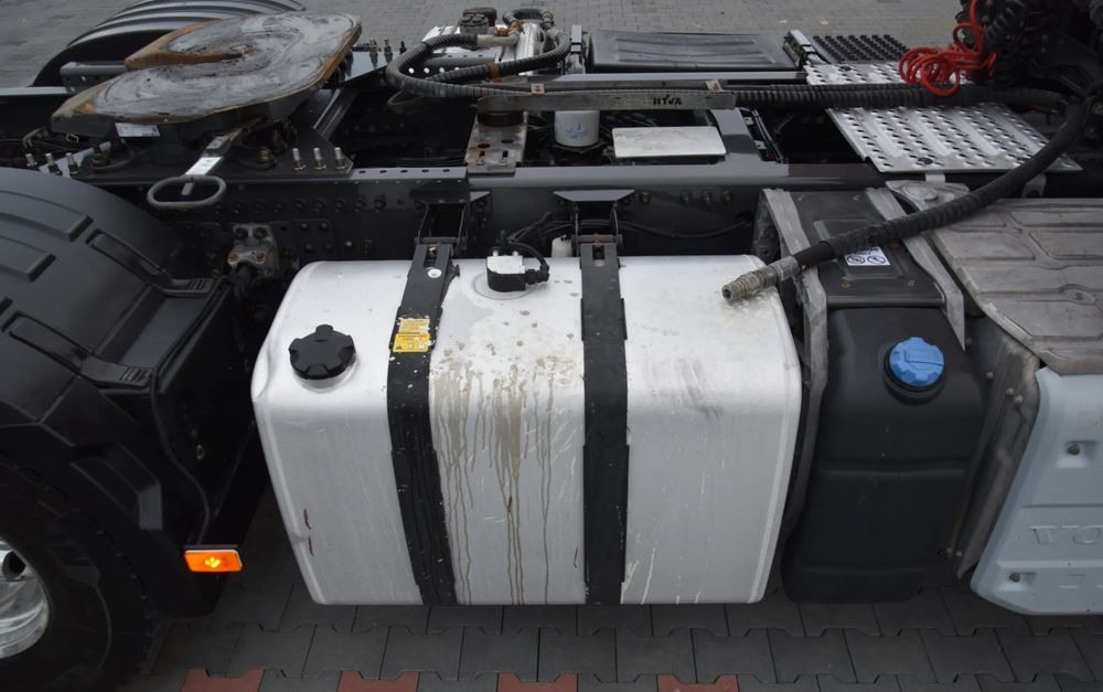 牵引车 Volvo FH500 / NISKA KABINA / HYDRAULIKA / EURO 6 / ACC / LEDY / ALUFELGI / SERWISOWANY / SPROWADZONY：图17