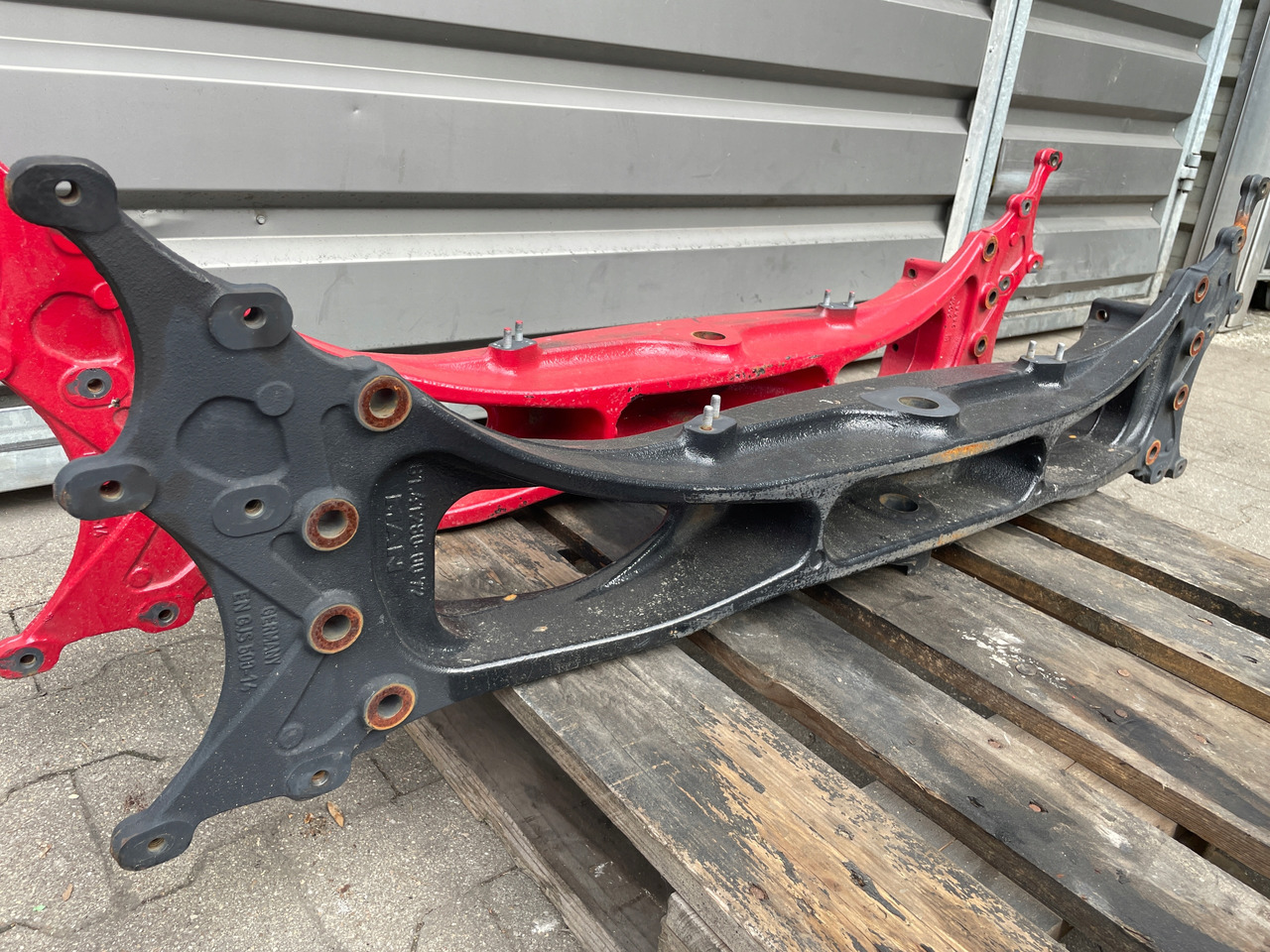 BELKA ZDERZAKA ZDERZAK MAN TGX TGS BUDOWLANY 81412800072 - 保险杠 适用于 卡车:图2 BELKA ZDERZAKA ZDERZAK MAN TGX TGS BUDOWLANY 81412800072 - 保险杠 适用于 卡车:图2