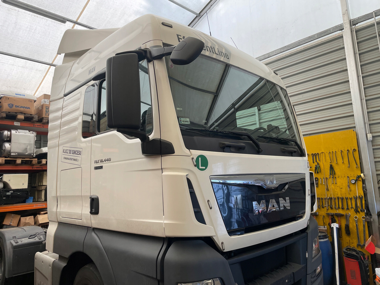 GOŁA KABINA MAN TGX XLX BIAŁA EURO 6 KOLOR RAL 9010 - 驾驶室 适用于 卡车:图3 GOŁA KABINA MAN TGX XLX BIAŁA EURO 6 KOLOR RAL 9010 - 驾驶室 适用于 卡车:图3