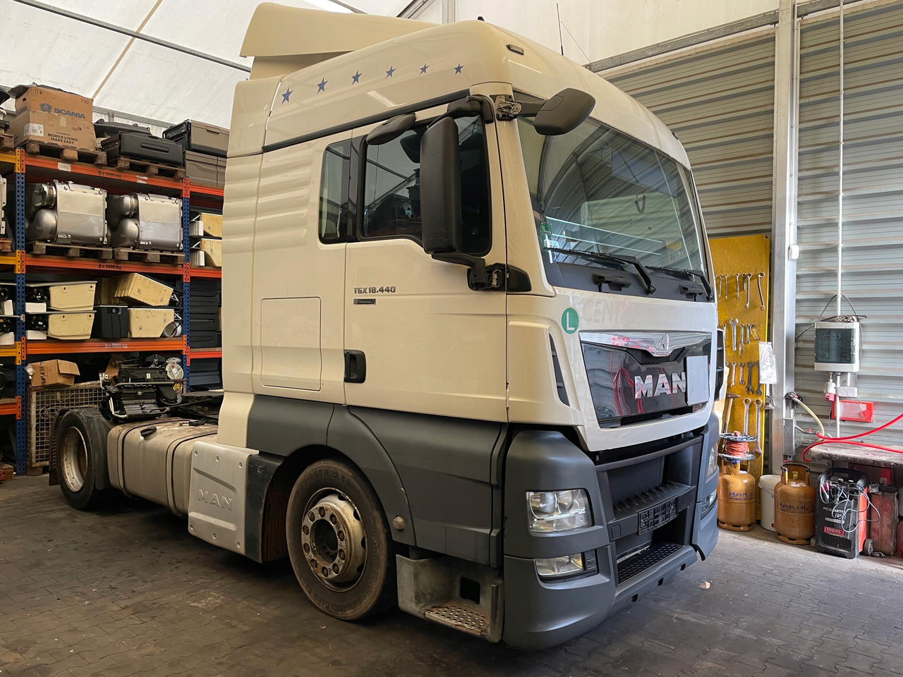 KABINA MAN TGX EURO 6 XLX BIAŁA KOLOR RAL 9010 - 驾驶室 适用于 卡车:图1 KABINA MAN TGX EURO 6 XLX BIAŁA KOLOR RAL 9010 - 驾驶室 适用于 卡车:图1