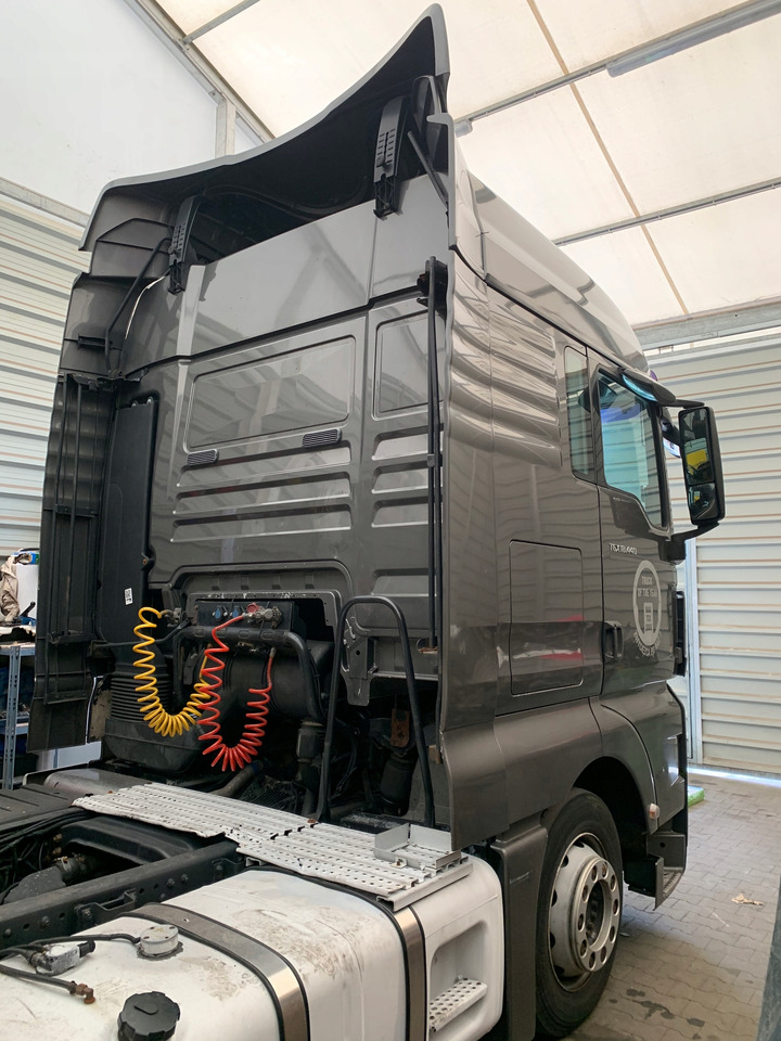 KABINA MAN TGX XLX - 驾驶室 适用于 卡车:图3 KABINA MAN TGX XLX - 驾驶室 适用于 卡车:图3