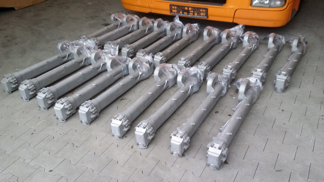 MAN F2000 TGA EGR TGX RECYRKULATOR D20,D26,D28 - EGR冷却器 适用于 卡车:图2 MAN F2000 TGA EGR TGX RECYRKULATOR D20,D26,D28 - EGR冷却器 适用于 卡车:图2