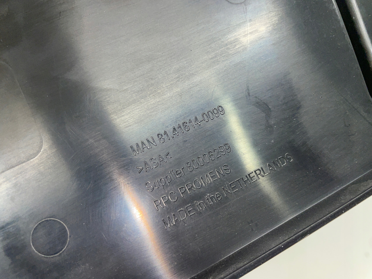 NAKŁADKA ZDERZAKA STOPIEŃ MAN TGX3 TG3 TGX 3 81416140099 - 保险杠 适用于 卡车:图3 NAKŁADKA ZDERZAKA STOPIEŃ MAN TGX3 TG3 TGX 3 81416140099 - 保险杠 适用于 卡车:图3