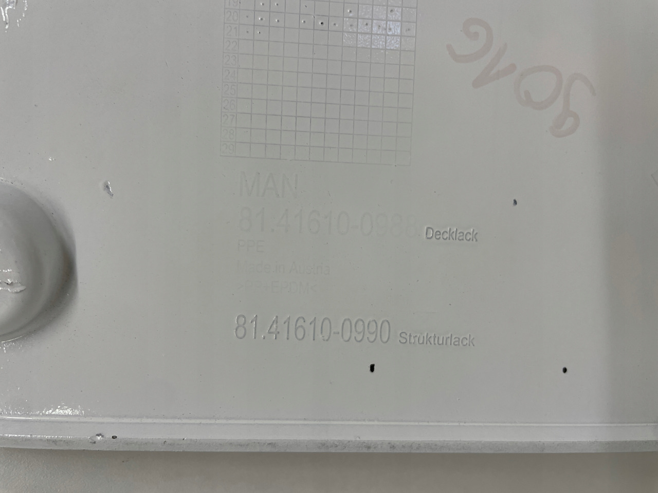 PRAWE ZAKOŃCZENIE ZDERZAKA MAN TGX TG3 MASKOWNICA 81416100988 - 保险杠 适用于 卡车:图3 PRAWE ZAKOŃCZENIE ZDERZAKA MAN TGX TG3 MASKOWNICA 81416100988 - 保险杠 适用于 卡车:图3