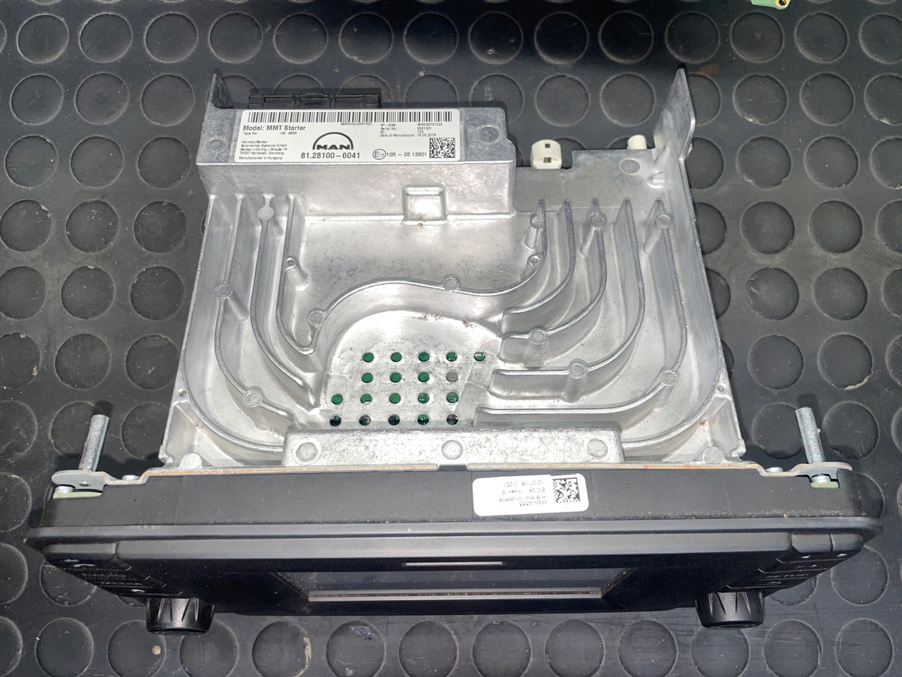 RADIO MAN TGX TGS TGL TGM EURO 6 NAWIGACJA 81281006041 - 导航系统 适用于 卡车:图2 RADIO MAN TGX TGS TGL TGM EURO 6 NAWIGACJA 81281006041 - 导航系统 适用于 卡车:图2