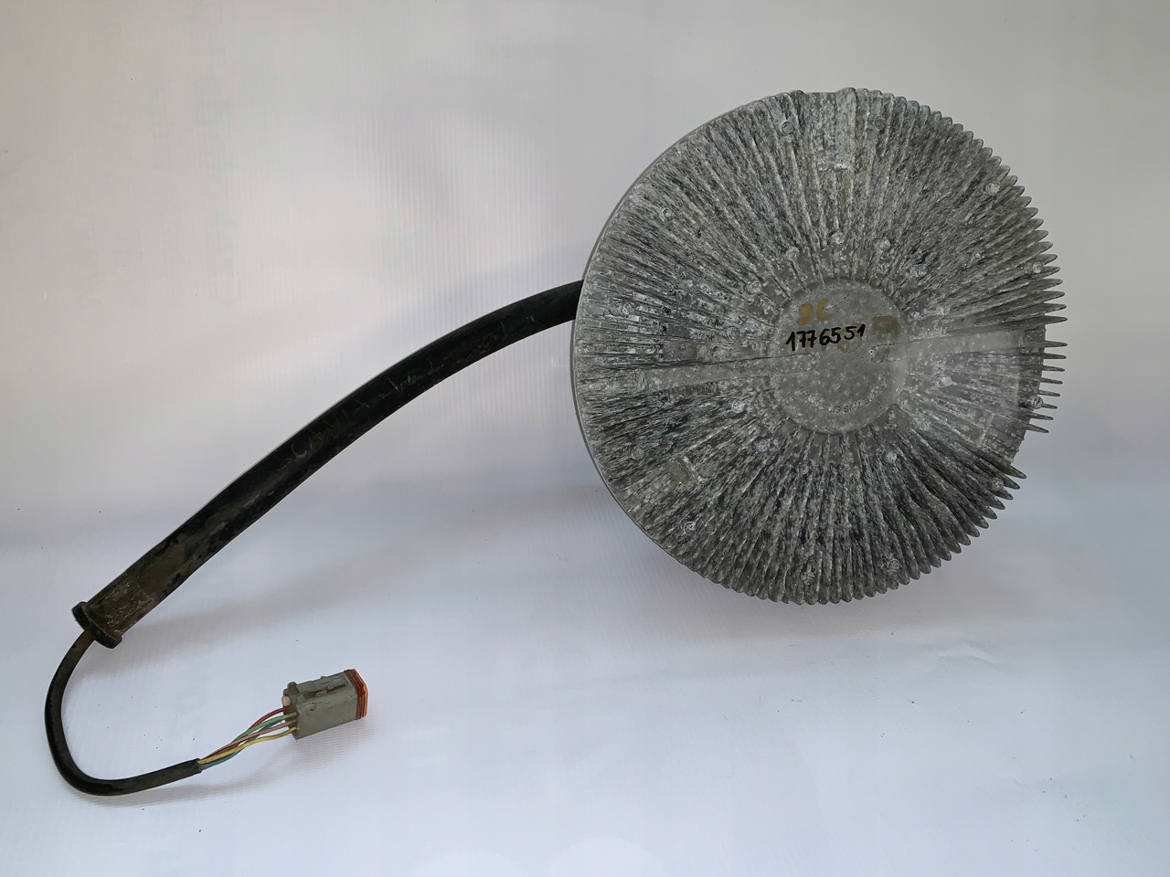 SPRZĘGŁO WISKOTYCZNE WISCOZA WISKOZA SCANIA R DC13 - 风扇 适用于 卡车:图1 SPRZĘGŁO WISKOTYCZNE WISCOZA WISKOZA SCANIA R DC13 - 风扇 适用于 卡车:图1