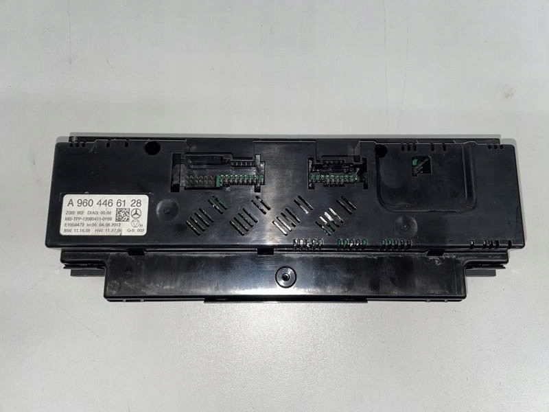 STEROWNIK KLIMATYZACJI MERCEDES ACTROS A9604466168 - ECU 适用于 卡车:图2 STEROWNIK KLIMATYZACJI MERCEDES ACTROS A9604466168 - ECU 适用于 卡车:图2