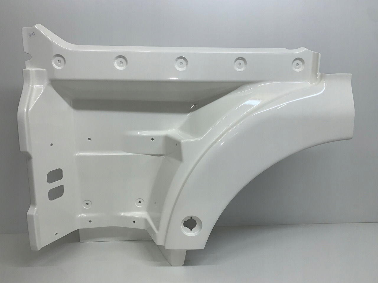 STOPNICA STOPIEŃ MAN TGX EURO 6 RAL 9010 NR 1810 - 车门及其零件 适用于 卡车:图1 STOPNICA STOPIEŃ MAN TGX EURO 6 RAL 9010 NR 1810 - 车门及其零件 适用于 卡车:图1