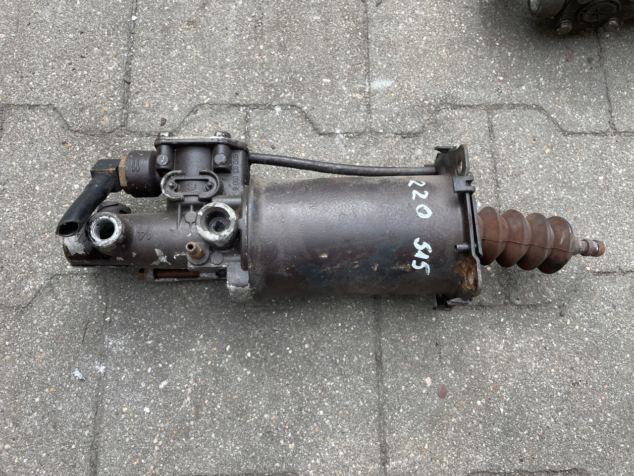 WYBIERAK SKRZYNI BIEGÓW WYSPRZĘGLIK ZAWÓR MAN TGA TGS TGX 9700514127 - 离合器主缸 适用于 卡车:图1 WYBIERAK SKRZYNI BIEGÓW WYSPRZĘGLIK ZAWÓR MAN TGA TGS TGX 9700514127 - 离合器主缸 适用于 卡车:图1