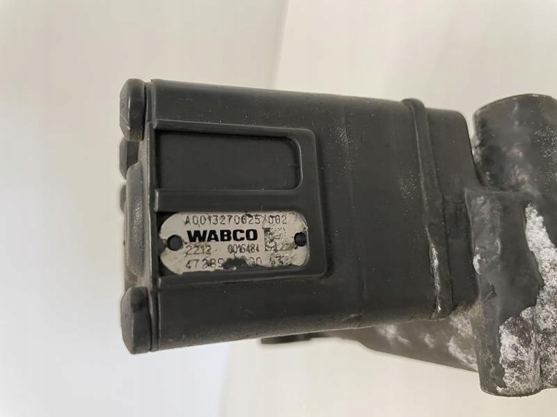 ZAWÓR PODUSZEK MERCEDES ACTROS MP 4 A0013270625 - 制动阀 适用于 卡车:图2 ZAWÓR PODUSZEK MERCEDES ACTROS MP 4 A0013270625 - 制动阀 适用于 卡车:图2