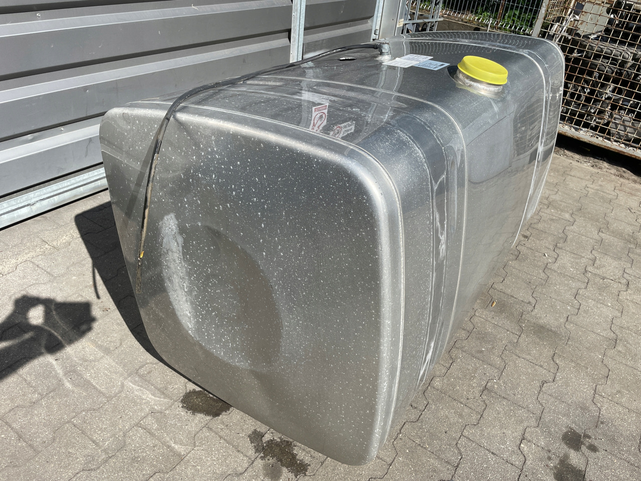 ZBIORNIK NA PALIWO MAN TGX TGS 580 L 81122016684 - 燃料箱 适用于 卡车:图5 ZBIORNIK NA PALIWO MAN TGX TGS 580 L 81122016684 - 燃料箱 适用于 卡车:图5