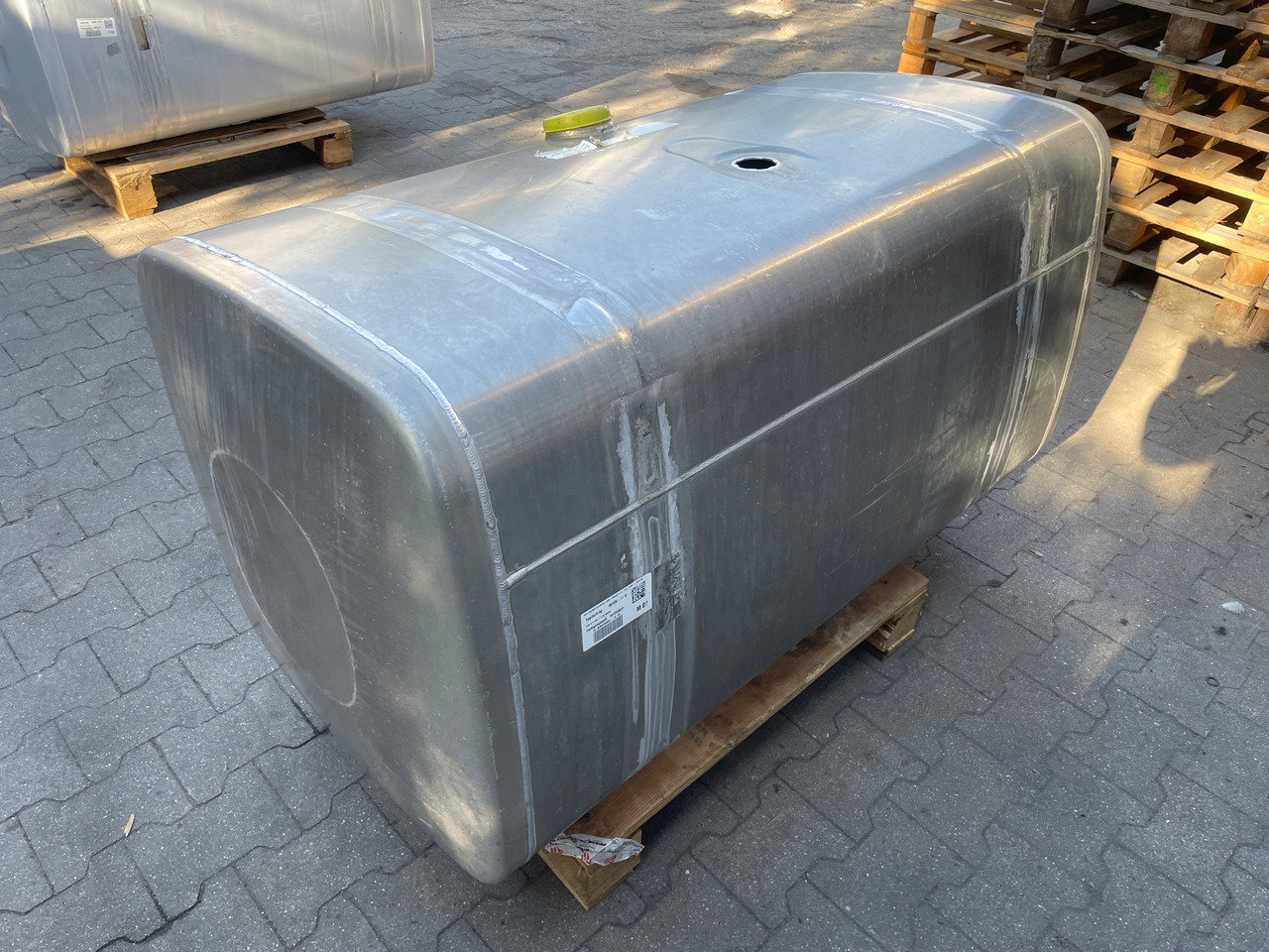 ZBIORNIK PALIWA MAN TGX TGS 580L 81122016934 - 燃料箱 适用于 卡车:图4 ZBIORNIK PALIWA MAN TGX TGS 580L 81122016934 - 燃料箱 适用于 卡车:图4