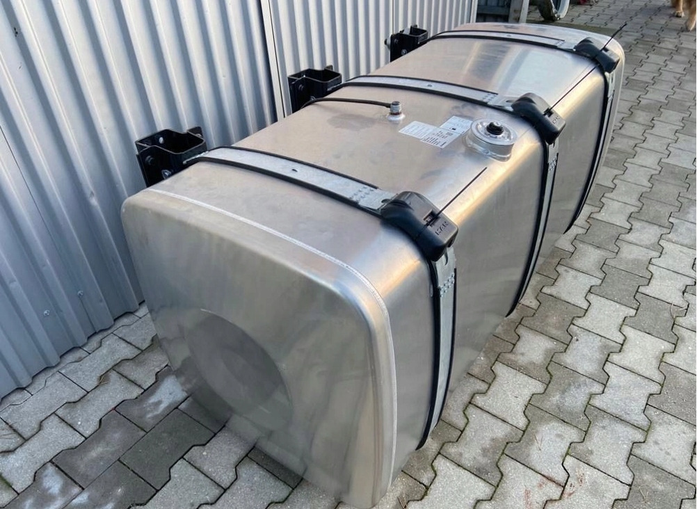 ZBIORNIK PALIWA MAN TGX TGS 710 L 81122016949 - 燃料箱 适用于 卡车:图3 ZBIORNIK PALIWA MAN TGX TGS 710 L 81122016949 - 燃料箱 适用于 卡车:图3