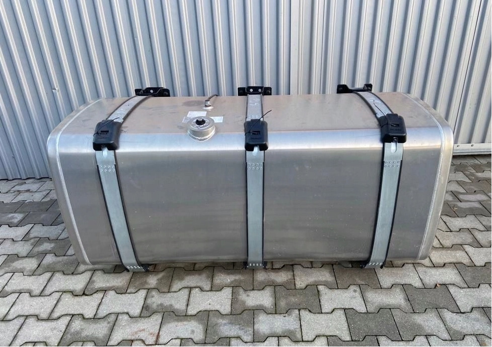 ZBIORNIK PALIWA MAN TGX TGS 710 L 81122016949 - 燃料箱 适用于 卡车:图1 ZBIORNIK PALIWA MAN TGX TGS 710 L 81122016949 - 燃料箱 适用于 卡车:图1