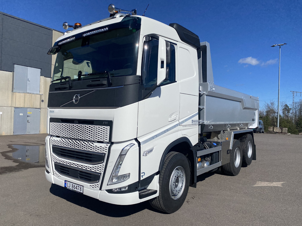 Volvo FH 540 - 翻斗车:图1 Volvo FH 540 - 翻斗车:图1