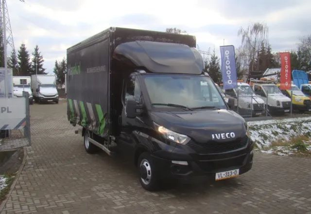 Iveco DAILY 35 C 15 3.0TDI FIRANA Z PRAWEJ STRONY 3.5T DMC WINDA - 厢式货车:图3 Iveco DAILY 35 C 15 3.0TDI FIRANA Z PRAWEJ STRONY 3.5T DMC WINDA - 厢式货车:图3