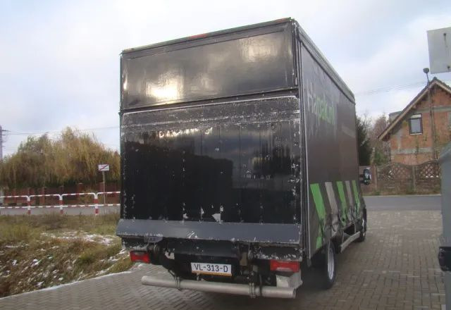 Iveco DAILY 35 C 15 3.0TDI FIRANA Z PRAWEJ STRONY 3.5T DMC WINDA - 厢式货车:图5 Iveco DAILY 35 C 15 3.0TDI FIRANA Z PRAWEJ STRONY 3.5T DMC WINDA - 厢式货车:图5