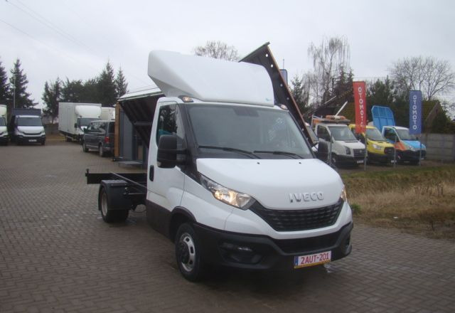 Iveco DAILY 35 C 15 3.5T 4.60M 3.5T NA HAKU CLIMATRONIC - 翻斗货车:图3 Iveco DAILY 35 C 15 3.5T 4.60M 3.5T NA HAKU CLIMATRONIC - 翻斗货车:图3