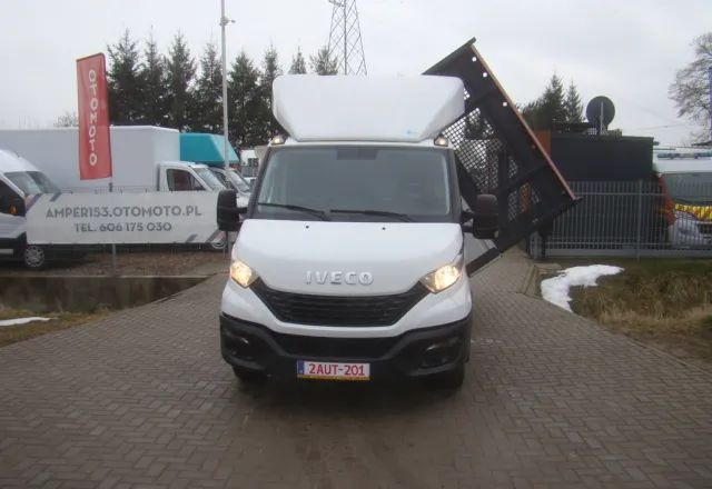 Iveco DAILY 35 C 15 3.5T 4.60M 3.5T NA HAKU CLIMATRONIC - 翻斗货车:图2 Iveco DAILY 35 C 15 3.5T 4.60M 3.5T NA HAKU CLIMATRONIC - 翻斗货车:图2