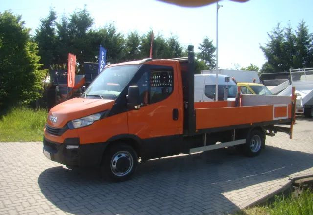 Iveco DAILY 35 C 15 WINDA 750KG 3.5T NA HAKU - 平板货车:图1 Iveco DAILY 35 C 15 WINDA 750KG 3.5T NA HAKU - 平板货车:图1