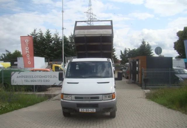 Iveco DAILY 40 C 12 WYWROTKA 3.5T 4.20M KLIMA - 翻斗货车:图1 Iveco DAILY 40 C 12 WYWROTKA 3.5T 4.20M KLIMA - 翻斗货车:图1
