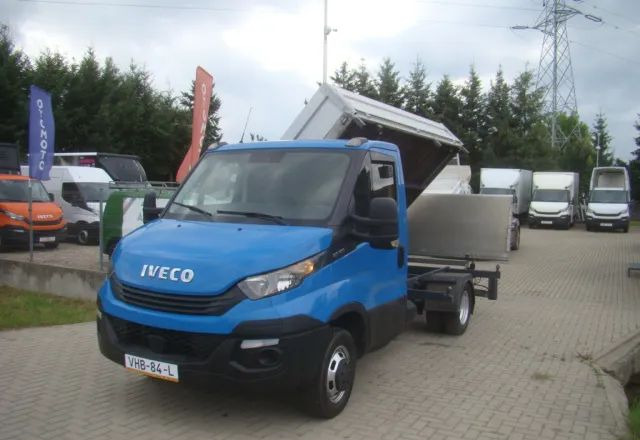 Iveco DAILY 50 C 17 3.0TDI WYWROTKA WINDA MECHANICZNA PRZYSTAWKA DO HYDRAULIKI - 翻斗货车:图1 Iveco DAILY 50 C 17 3.0TDI WYWROTKA WINDA MECHANICZNA PRZYSTAWKA DO HYDRAULIKI - 翻斗货车:图1