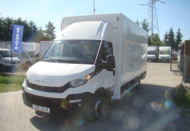 Iveco DAILY 70 C 18 3.0TDI 5.45M WINDA 1000KG - 厢式卡车:图1 Iveco DAILY 70 C 18 3.0TDI 5.45M WINDA 1000KG - 厢式卡车:图1
