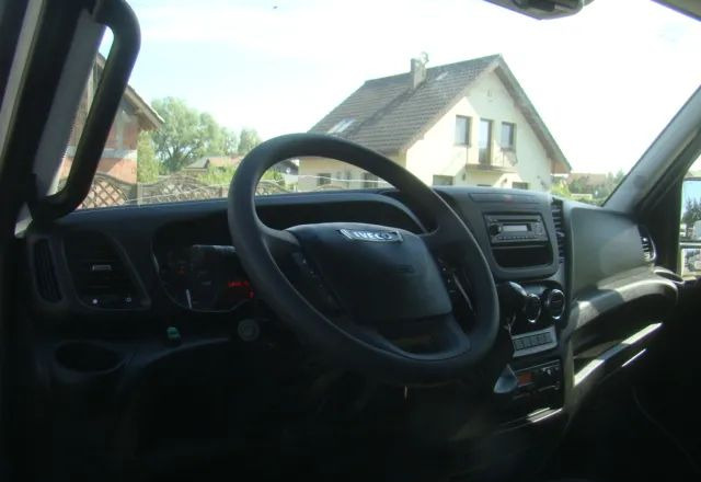 厢式货车 Iveco DAILY 70 C 18 3.0TDI 5.45M WINDA 1000KG:图15 厢式货车 Iveco DAILY 70 C 18 3.0TDI 5.45M WINDA 1000KG:图15