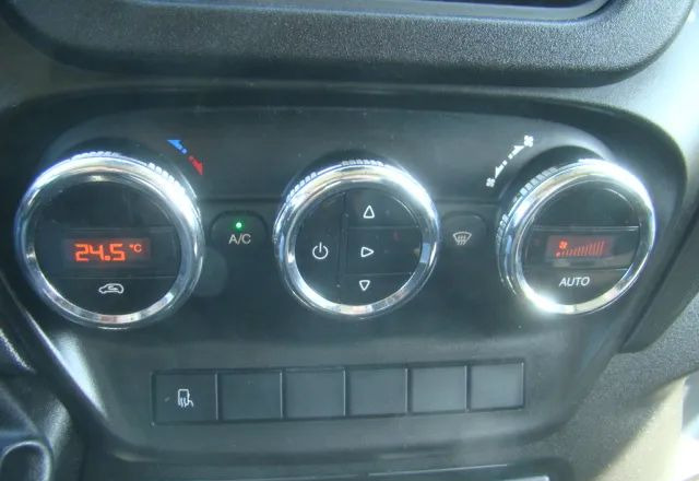 厢式货车 Iveco DAILY 70 C 18 3.0TDI 5.45M WINDA 1000KG:图19 厢式货车 Iveco DAILY 70 C 18 3.0TDI 5.45M WINDA 1000KG:图19