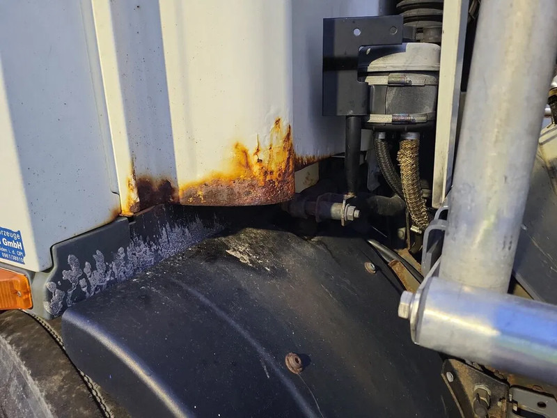 DAF CF 75.310 - 罐车:图3 DAF CF 75.310 - 罐车:图3