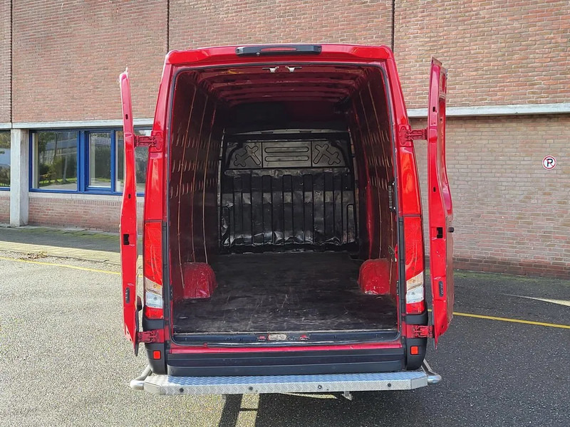 Iveco Daily 35S12 - 无侧窗厢式货车, 康比货车:图4 Iveco Daily 35S12 - 无侧窗厢式货车, 康比货车:图4