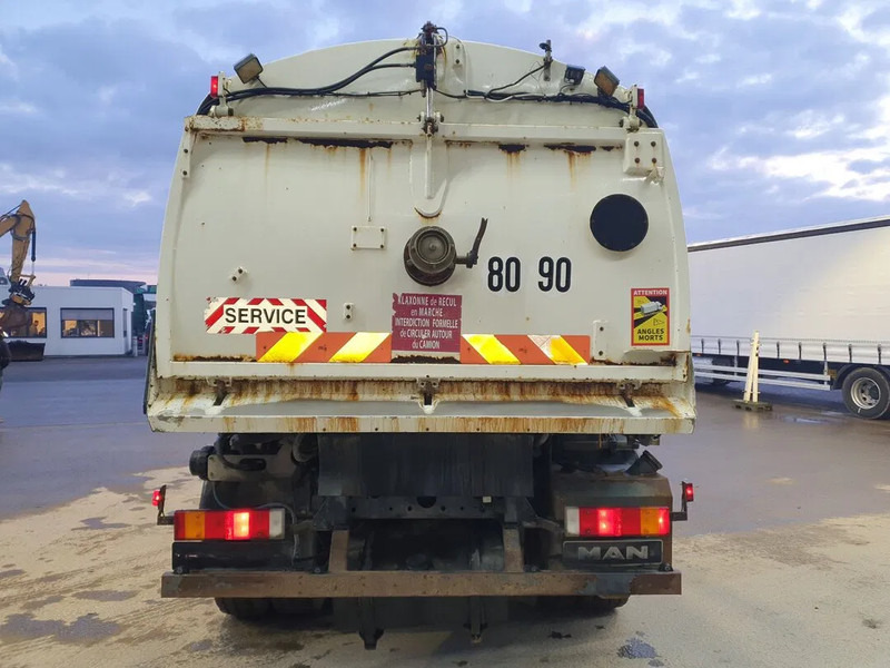 MAN LE 15.250 Eurovoirie Sweeper Manual Steelsuspension Euro 3 2007 - 道路清扫机:图4 MAN LE 15.250 Eurovoirie Sweeper Manual Steelsuspension Euro 3 2007 - 道路清扫机:图4