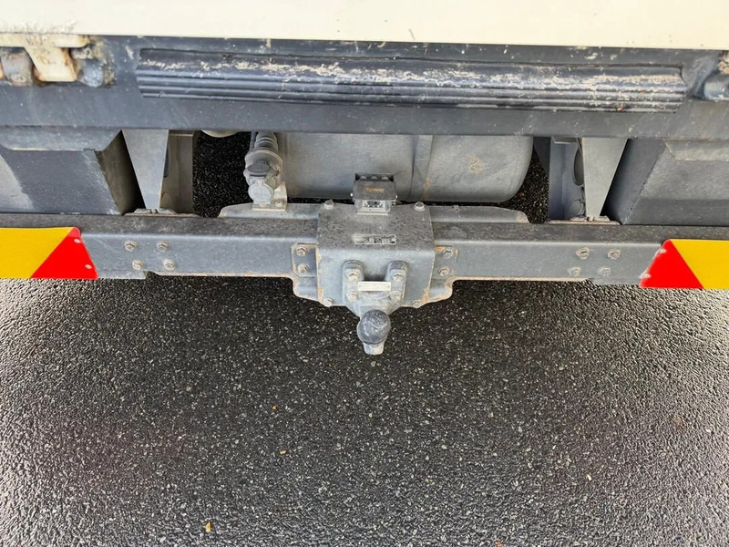 Mercedes-Benz Atego 816 - 栏板式/ 平板卡车:图3 Mercedes-Benz Atego 816 - 栏板式/ 平板卡车:图3