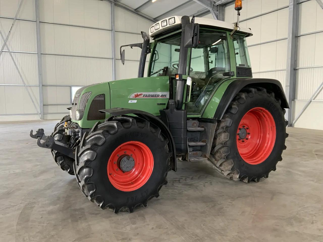 Fendt 411 Vario - 拖拉机:图1 Fendt 411 Vario - 拖拉机:图1