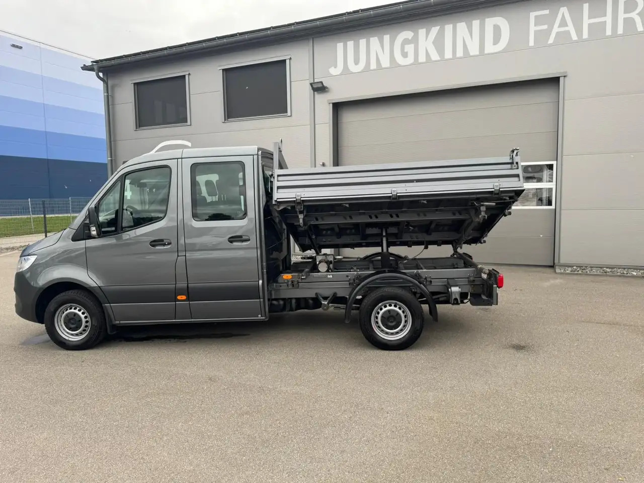 Mercedes-Benz Sprinter 316 CDI DoKa Kipper Lang Dreiseitenkipp - 翻斗货车, 康比货车:图3 Mercedes-Benz Sprinter 316 CDI DoKa Kipper Lang Dreiseitenkipp - 翻斗货车, 康比货车:图3
