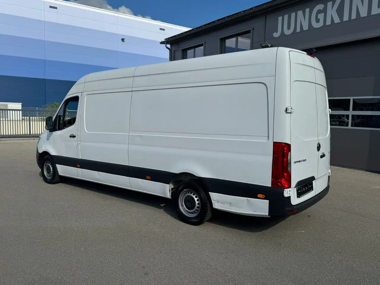 Mercedes-Benz Sprinter 316 CDI Maxi Lang Klima MBUX - 无侧窗厢式货车:图4 Mercedes-Benz Sprinter 316 CDI Maxi Lang Klima MBUX - 无侧窗厢式货车:图4