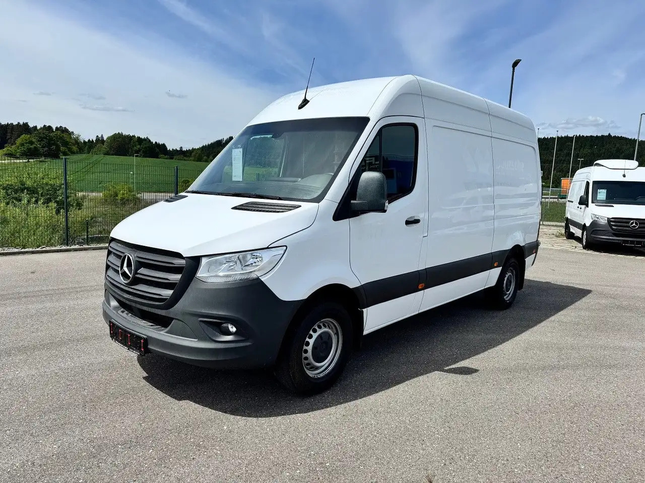 Mercedes-Benz Sprinter 317 CDI Lang Hoch Klima MBUX AHK - 无侧窗厢式货车:图1 Mercedes-Benz Sprinter 317 CDI Lang Hoch Klima MBUX AHK - 无侧窗厢式货车:图1