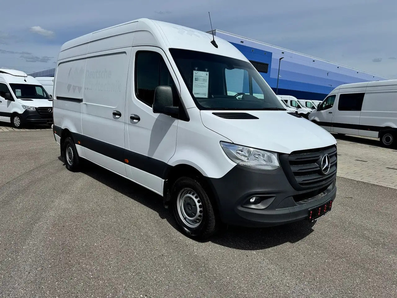 Mercedes-Benz Sprinter 317 CDI Lang Hoch Klima MBUX AHK - 无侧窗厢式货车:图2 Mercedes-Benz Sprinter 317 CDI Lang Hoch Klima MBUX AHK - 无侧窗厢式货车:图2